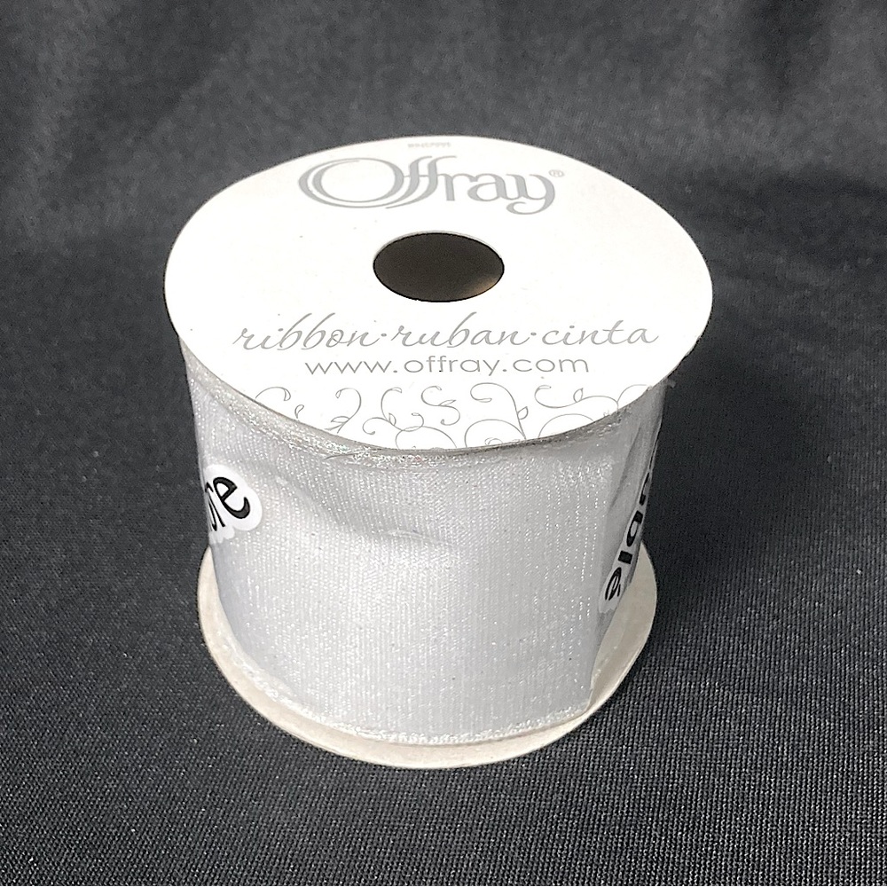 💫 Offray Pearl White Wire Edged Gift Ribbon 2.5” x 108”